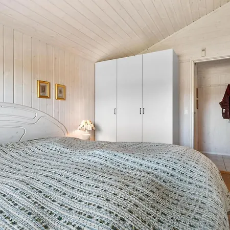 Lovely, Authentic 350 Meters From The Ferienhaus *