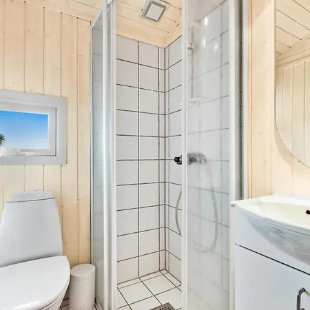 Ferienhaus Lovely, Authentic 350 Meters From The *